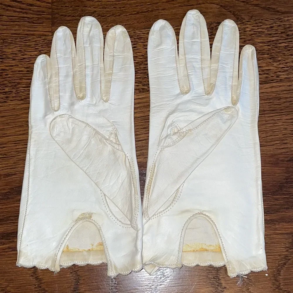 ‎Vtg Grandoe off white leather gloves